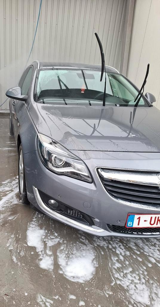 Opel insigna tourer sport, Autos, Opel, Particulier, Diesel, Break, 5 portes, Boîte manuelle, Argent ou Gris, Gris, Enlèvement