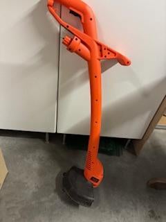 coupe bordure - Grastrimmer, Ophalen, Zo goed als nieuw, Black & Decker