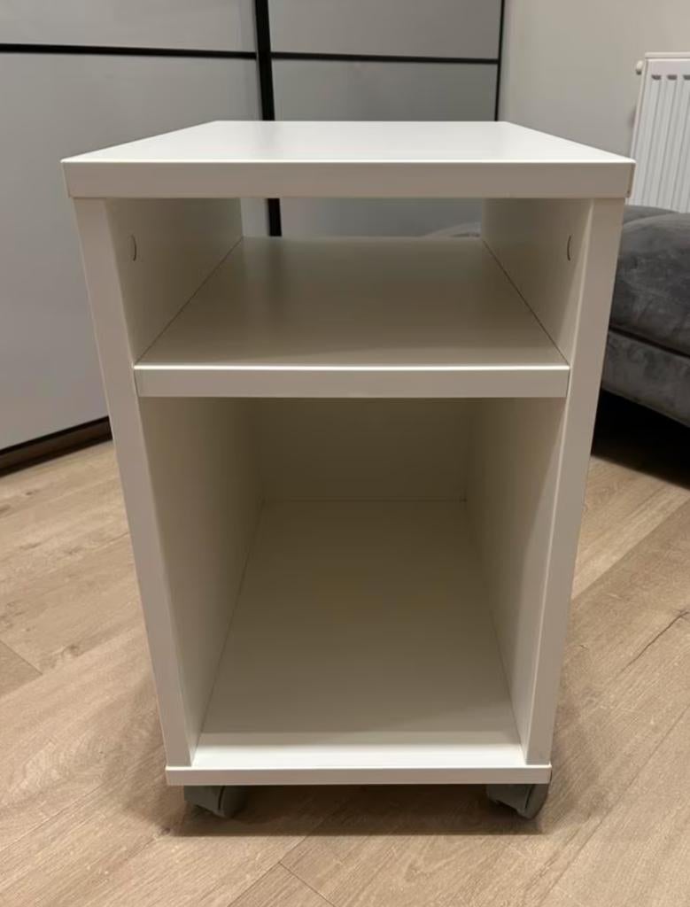 Stijlvol IKEA Oltedal nachtkastje – Wit – Compacte opberger, Huis en Inrichting, Slaapkamer | Nachtkastjes, Gebruikt, Minder dan 55 cm