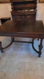 Antieke eetplaats tafel., Ophalen