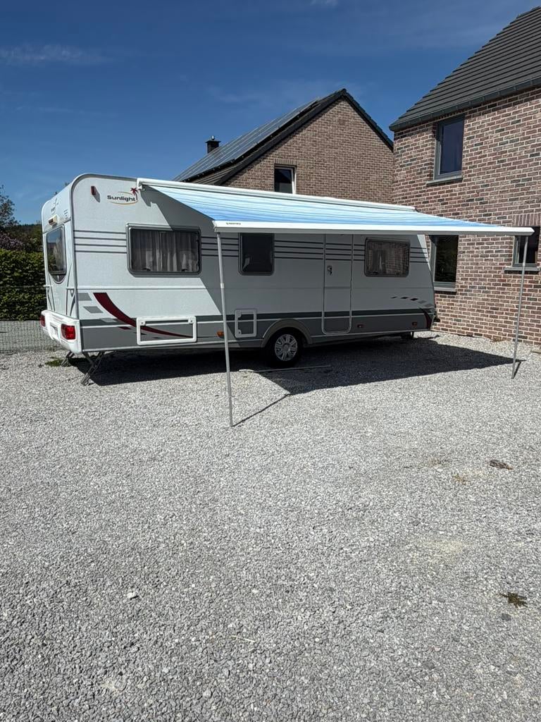 Caravane capron, Caravanes & Camping, Jusqu'à 4, Auvent, Particulier