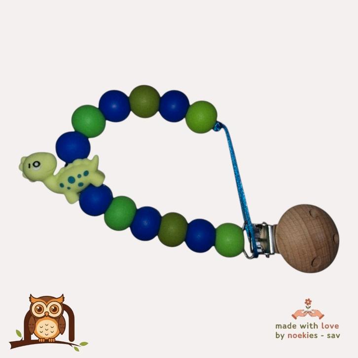 nr 25 noekies speenkoord dino stippel blauw groen, Kinderen en Baby's, Kraamcadeaus en Geboorteborden, Nieuw, Kraamcadeau, Verzenden