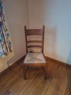 2 stoelen met rieten zitting, Ophalen, Zo goed als nieuw, Hout, Twee
