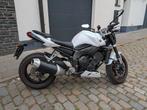 Yamaha FZ1 N (2008) - concessionnaire fidèle à l'histoire, Particulier