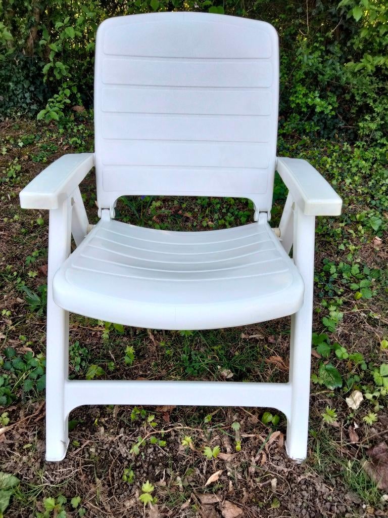 Witte tuinstoel, Tuin en Terras, Tuinstoelen, Ophalen, Gebruikt, Kunststof, Verstelbaar