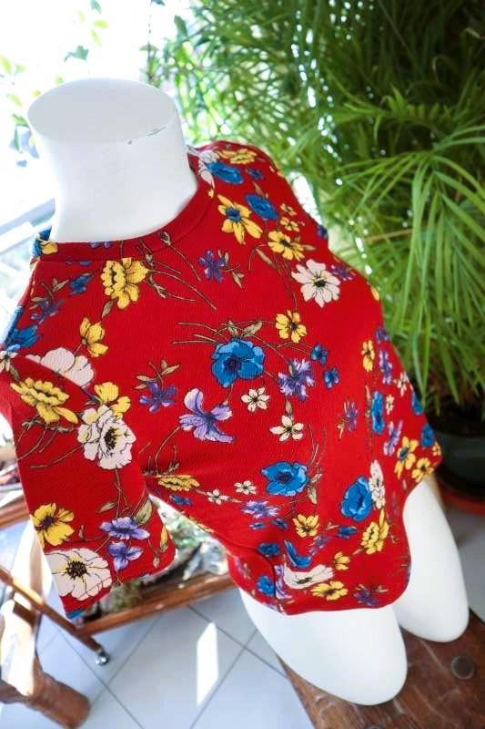 vintage dressing ’80-ties rood bloemen blouse T-shir, Kleding | Dames, Blouses en Tunieken, Nieuw, Maat 34 (XS) of kleiner, Rood