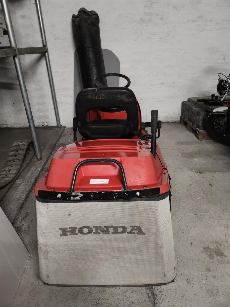 Tracteur de pelouse Honda, Enlèvement