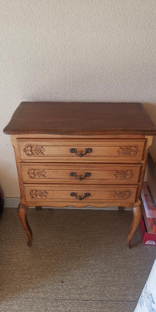 Commode sur pieds en chêne, 3 ou 4 tiroirs, 25 à 50 cm, Moins de 100 cm, Enlèvement