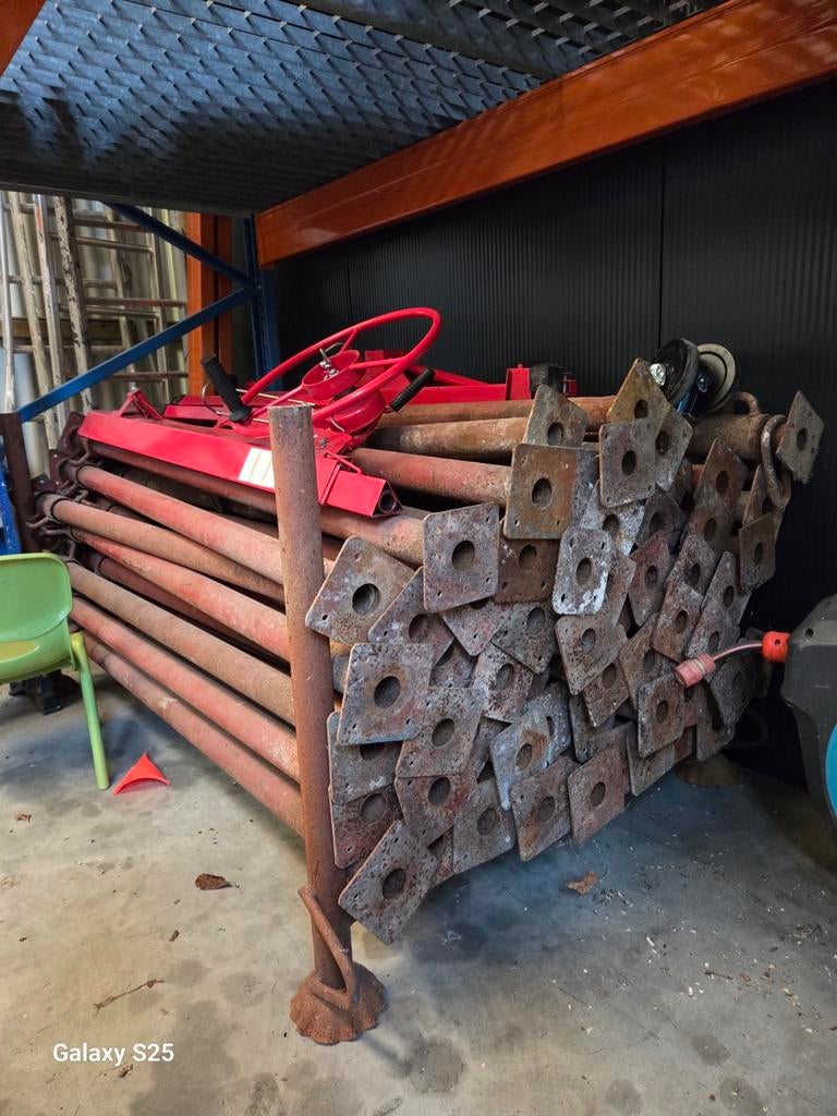 Schoren, Doe-het-zelf en Bouw, Ophalen