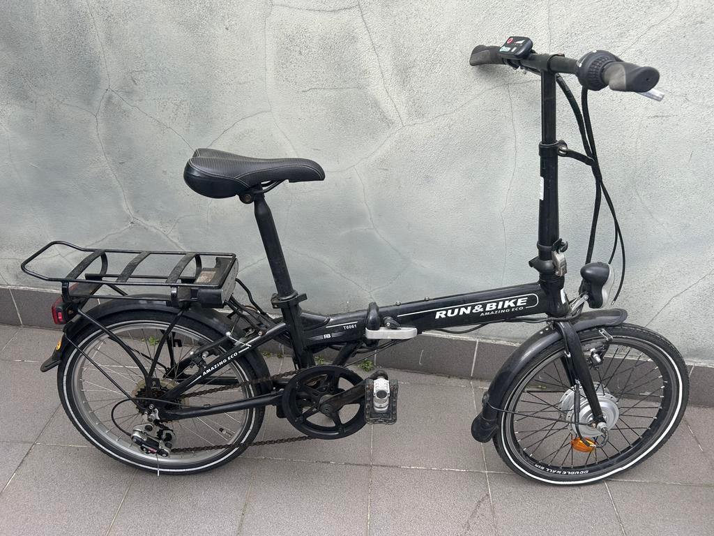 Elektronische Vouwfiets(defect), Fietsen en Brommers, Fietsen | Vouwfietsen, Ophalen, Zo goed als nieuw