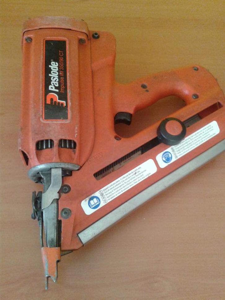 Paslode Impuls IM 350 CT nagelapparaat, Bricolage & Construction, Tuiles & Revêtements de toit, Utilisé, Autres types, Enlèvement