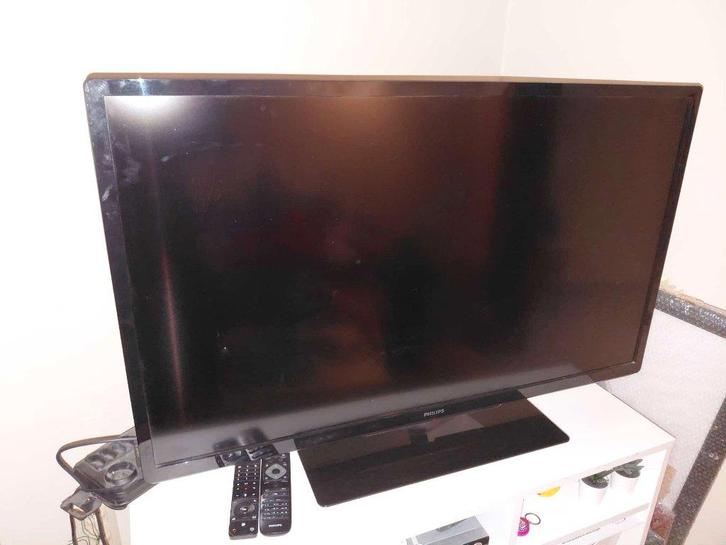 Téléviseur LED Philips 42 pouces, TV, Hi-fi & Vidéo, Télévisions, Comme neuf, LED, 100 cm ou plus, Full HD (1080p), Philips, 120 Hz