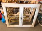 Houten Meranti raam 130(B) x 108 (H), Doe-het-zelf en Bouw, Raamkozijnen en Schuifdeuren, Ophalen, Gebruikt