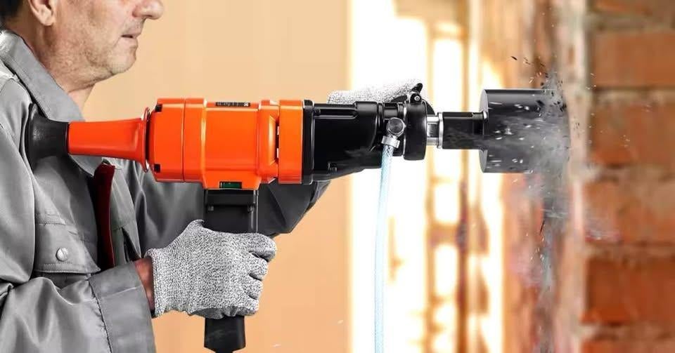 Kernboormachine (Handheld) TE HUUR!!, Doe-het-zelf en Bouw, Gereedschap | Boormachines, Zo goed als nieuw, Boormachine, 600 watt of meer
