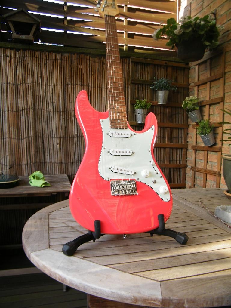 Ibanez AZES 31, Ophalen, Zo goed als nieuw, Solid body, Ibanez