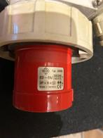 Stekker 5-polig opbouw, Doe-het-zelf en Bouw, Elektriciteit en Kabels, Ophalen, Zo goed als nieuw, Stekker