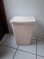 Nieuwe wasmand van curver, Enlèvement