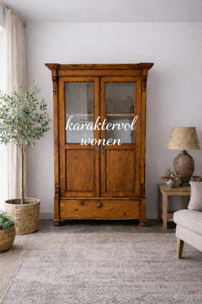 Karaktervolle echte “Oud Grenen” kast…prachtkoop!, Antiek en Kunst, Curiosa en Brocante, Ophalen