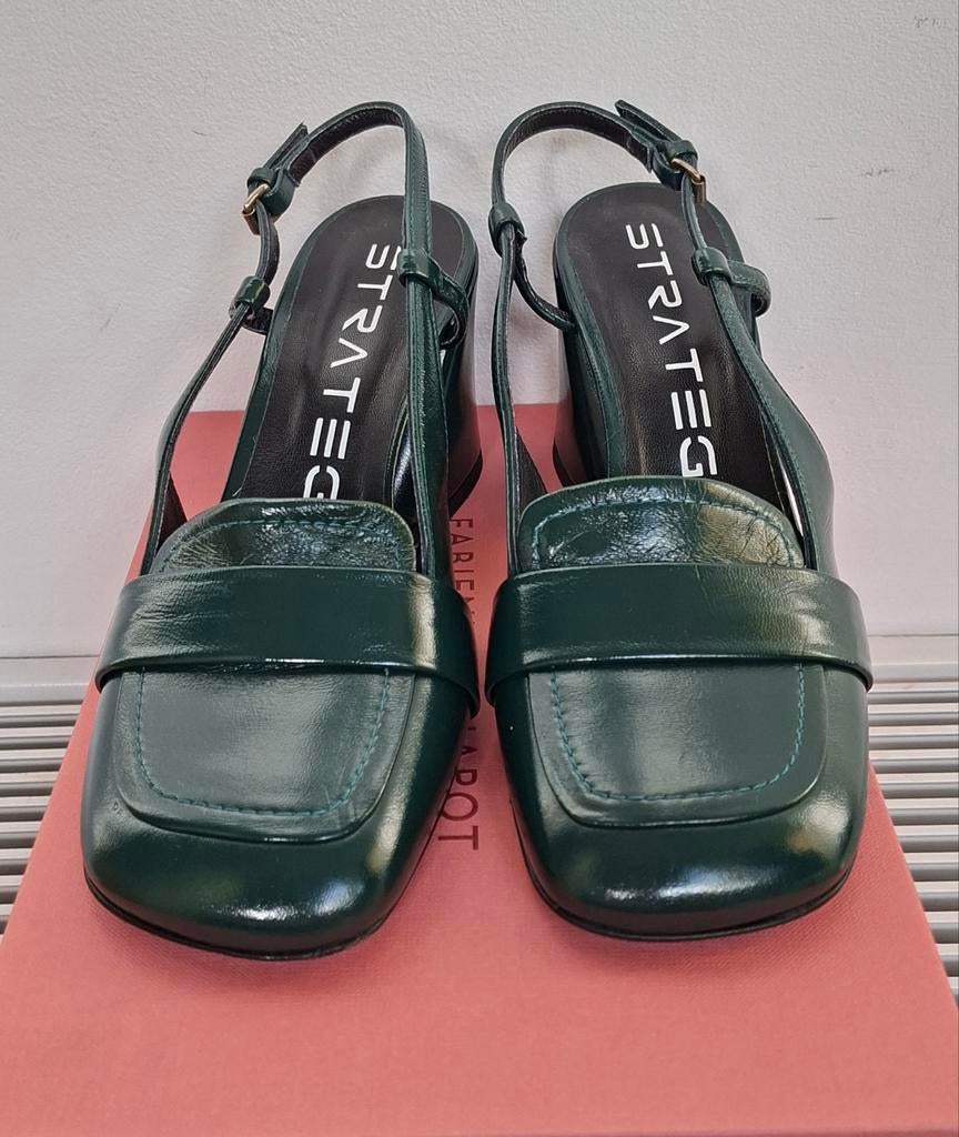 STRATÉGIE. (NOUVEAU 365€), Enfants & Bébés, Vêtements de bébé | Chaussures & Chaussettes, Enlèvement ou Envoi