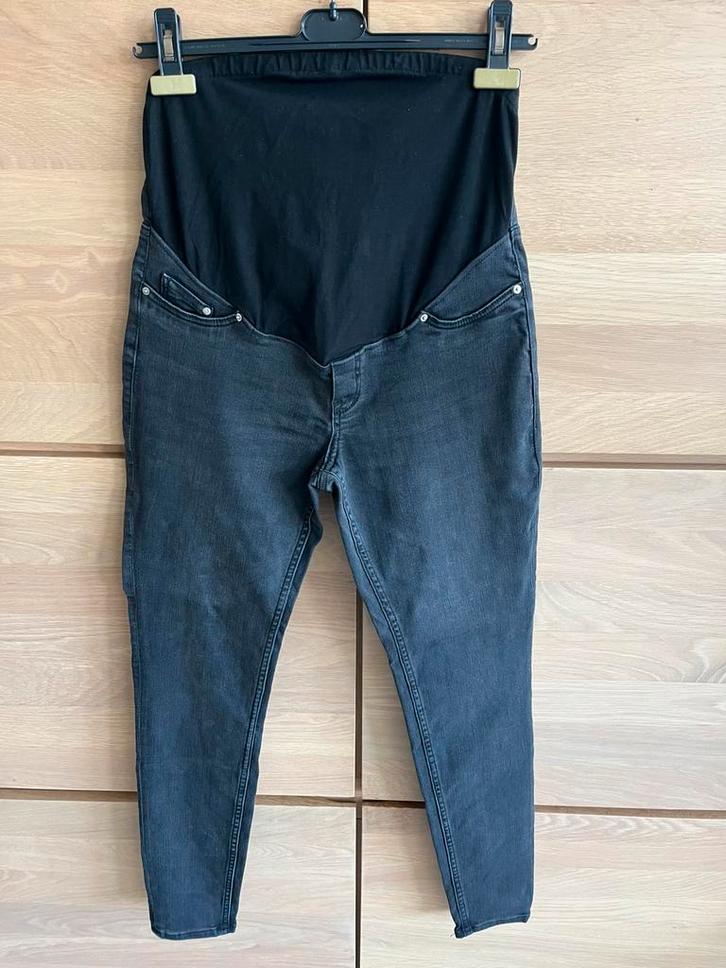 Zwangerschapsjeans H&M MAMA, Kleding | Dames, Zwangerschapskleding, Zo goed als nieuw, Broek of Spijkerbroek, Maat 38/40 (M), Zwart
