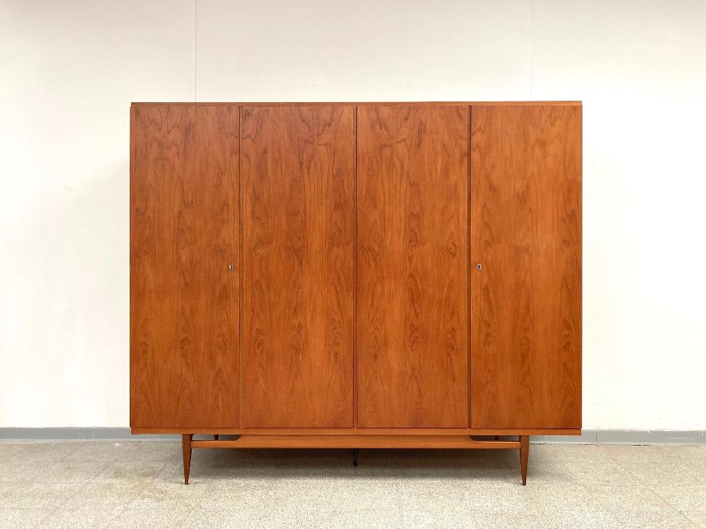 Mid-century vintage teak kleerkast 1960's, Huis en Inrichting, Kasten | Kleerkasten, Gebruikt, 150 tot 200 cm, 200 cm of meer