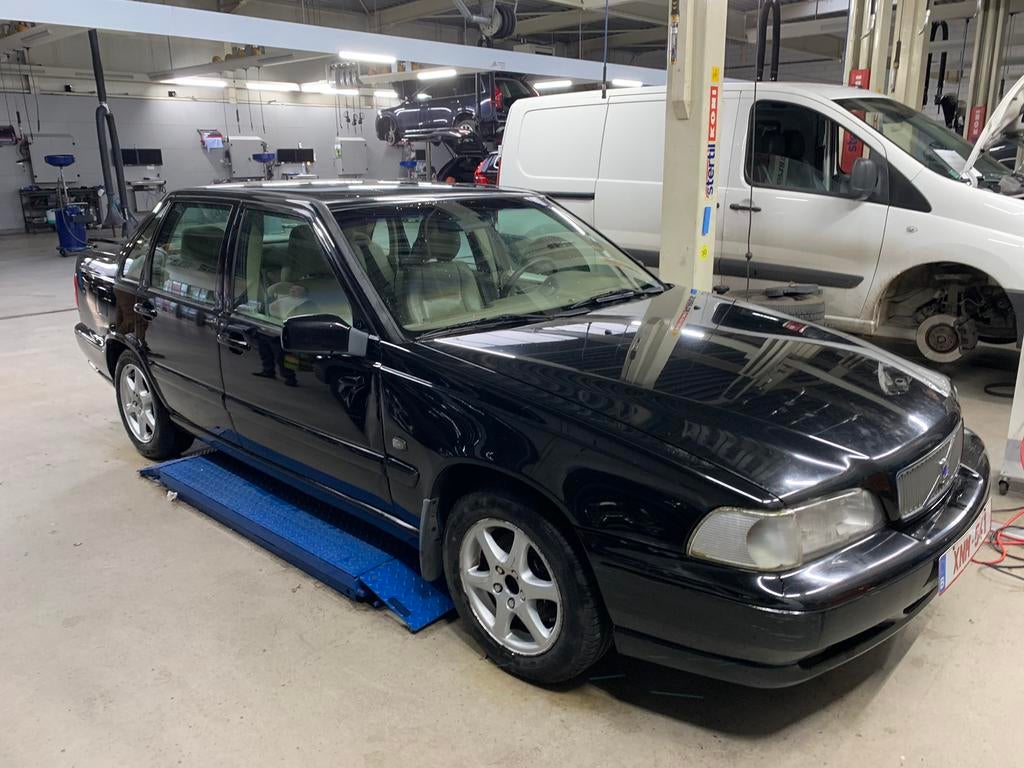 Volvo s70 2.4 benzine, Auto's, Volvo, Particulier, S70, Benzine, Handgeschakeld, Dealer onderhouden, Onderhoudsboekje, Ophalen