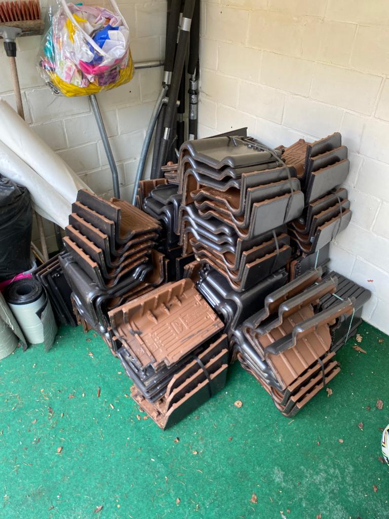 Keramische dakpannen Postel 20 Monier zwart nieuw, Ophalen, Steen of Klei, Zwart, Nieuw