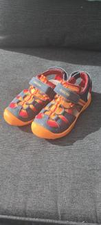 Sandalen maat 28, Enlèvement