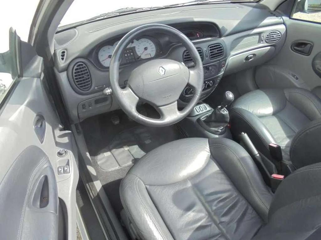 Renault Mégane Cabriolet 2.0 Leder/Airco incl 1 JAAR garant, Auto's, Oldtimers, Cabriolet, Leder, Bedrijf, Handgeschakeld