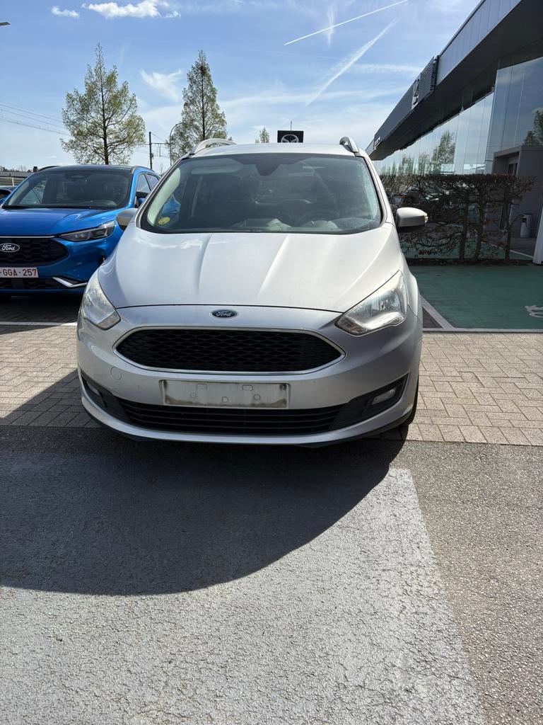 Ford C-Max 7 sièges 2016, Autos, Ford, Entreprise, Grand C-Max, ABS, Phares directionnels, Airbags, Air conditionné, Alarme, Bluetooth