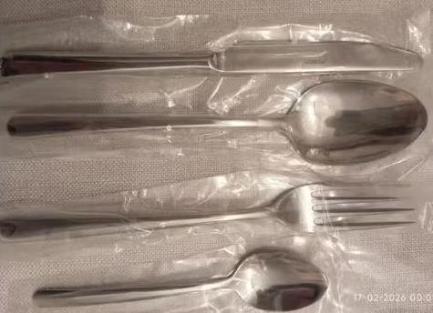 bestek : 24 delig nieuw / bestekbak / diverse koffielepels, Huis en Inrichting, Ophalen