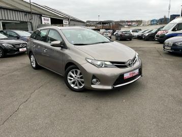 Toyota Auris 1.6L 132 PK Touring Sports Executive disponible aux enchères