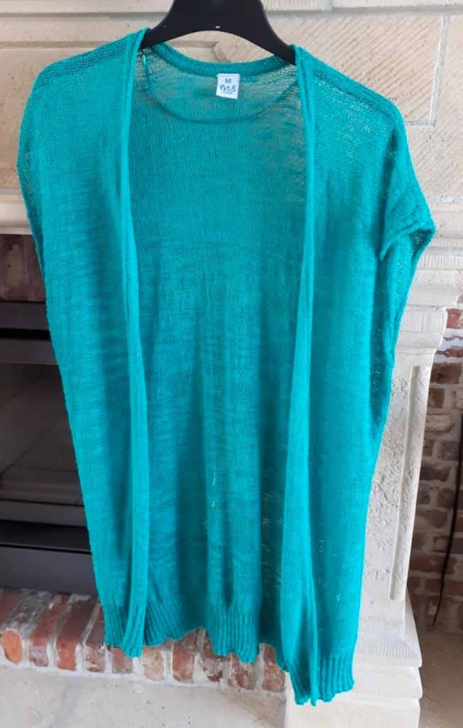 M&S Mode - vest/gilet - groen gehaakt - maat M/38 - € 2.5, Kleding | Dames, Truien en Vesten, Zo goed als nieuw, Maat 38/40 (M)