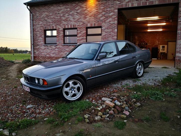 BMW E34 520i 24V, Auto's, BMW, Particulier, 5 Reeks, Centrale vergrendeling, Elektrische buitenspiegels, Elektrische ramen, Lichtmetalen velgen