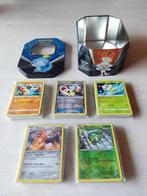 Sobble Tin met 250 Pokemon Kaarten, Foil, Ophalen of Verzenden, Zo goed als nieuw, Meerdere kaarten