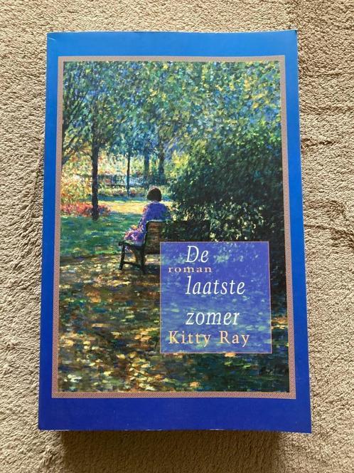 Boek : De laatste zomer. (nieuw) Kitty Ray, 382 blz, 2004, Livres, Romans, Neuf, Enlèvement ou Envoi