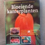 BLOEIENDE KAMERPLANTEN - MINEKE KURPERSHOEK, Livres, Maison & Jardinage, Enlèvement ou Envoi, Plantes d'intérieur