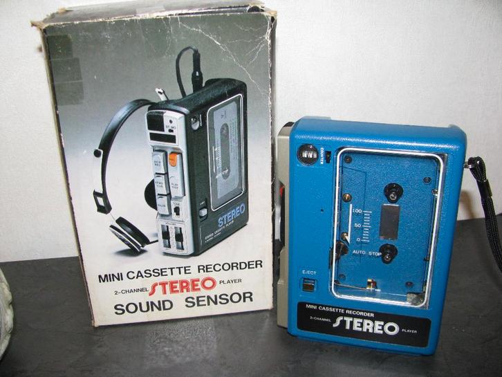 SANWA STY-410. cassette recorder, Audio, Tv en Foto, Bandrecorder, Bandrecorder, Met stofkap, Ophalen of Verzenden