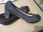 marineblauwe LOVE schoenen maat 37, Kleding | Dames, Schoenen, Ophalen of Verzenden, Gedragen