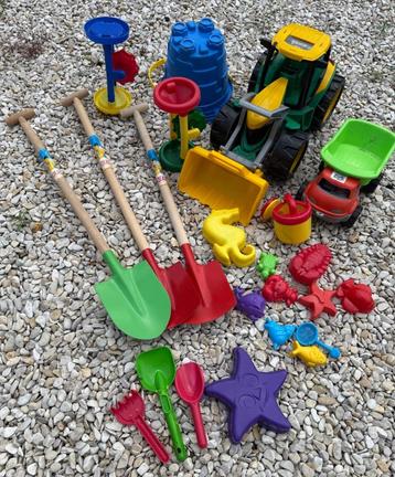 Zandbakspeelgoed beschikbaar voor biedingen