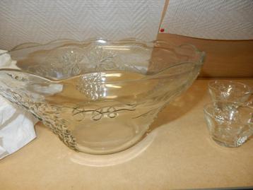 nr.411 - Glazen bowl met vier kommetjes