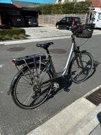 Veloci elektrische damesfiets slechts 90km, Fietsen en Brommers, Elektrische fietsen, Ophalen, Zo goed als nieuw
