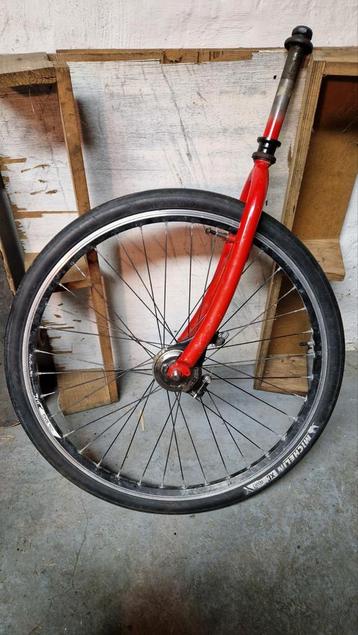 26" wiel & vork disponible aux enchères