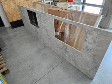 Keukenblad met spoelbak. beschikbaar voor biedingen