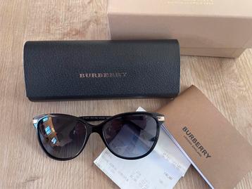 Burberry zonnebril zo goed als nieuw beschikbaar voor biedingen