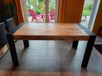 Table bois de manguier, Maison & Meubles, Tables | Tables à manger, Enlèvement, Comme neuf