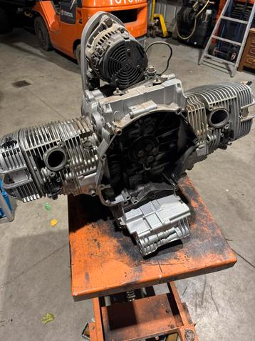 Motor bmw 1100  beschikbaar voor biedingen