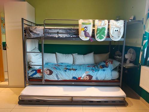 lit superposé svarta (Ikéa) + lit gigogne., Kinderen en Baby's, Kinderkamer | Stapelbedden en Hoogslapers, Gebruikt, Ophalen