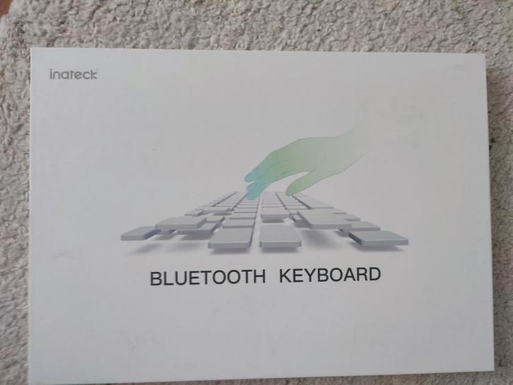 QWERTY Keyboard for Microsoft surface pro Bluetooth new, Livres, Art & Culture | Photographie & Design, Enlèvement