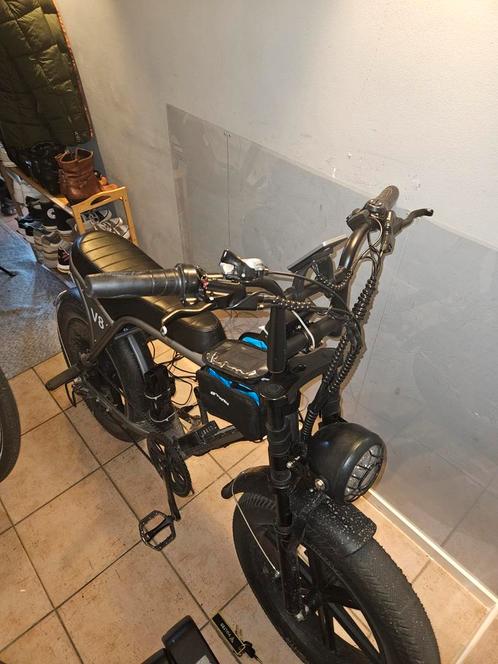Fat bike v8 Gris avec 2 batterie ( lire description ), Fietsen en Brommers, Elektrische fietsen, Zo goed als nieuw, Ophalen
